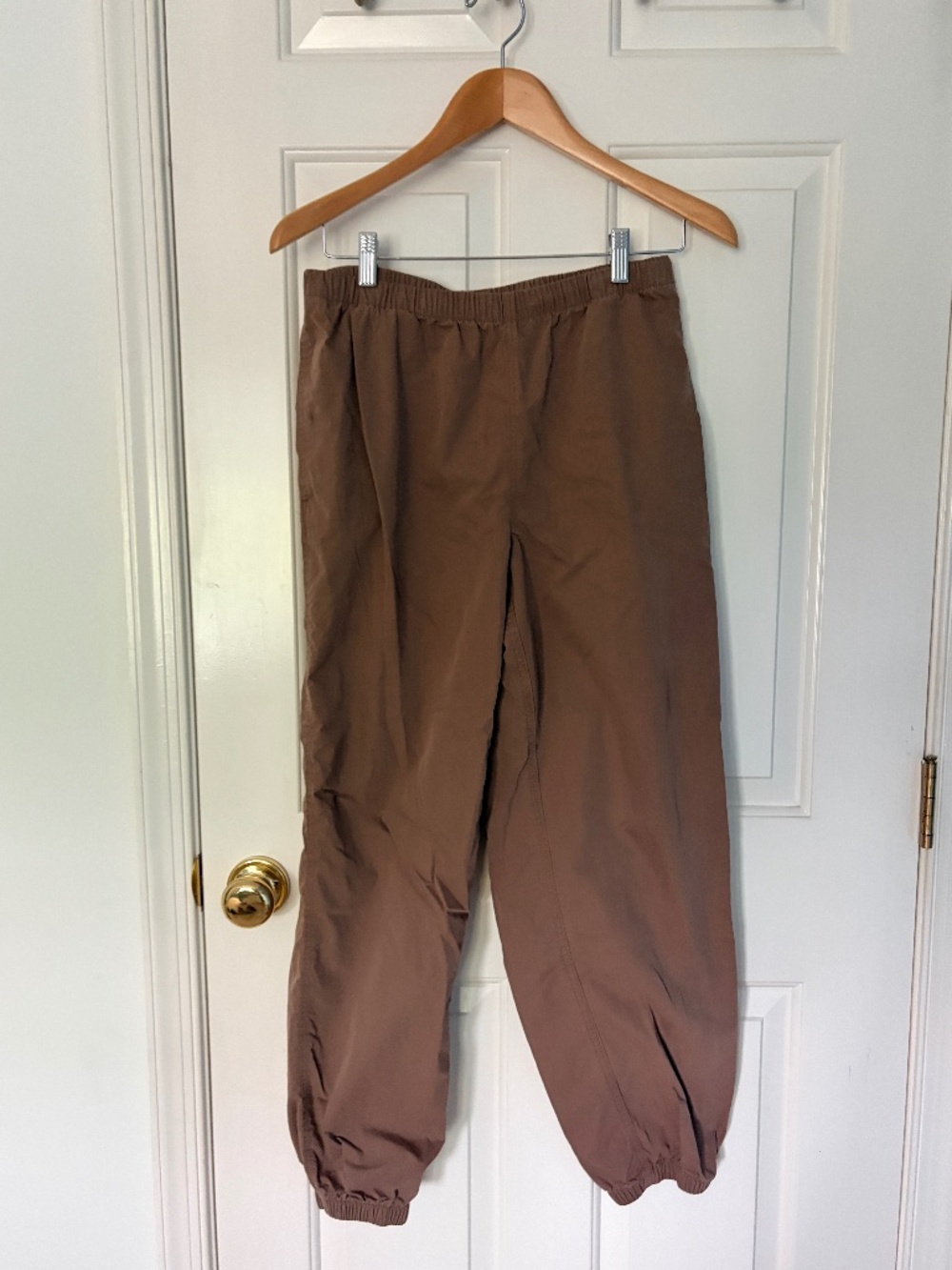 Aritzia TNA Taupe Nylon Cargo Jogger Pants S Gorpcore Utility Outdoor